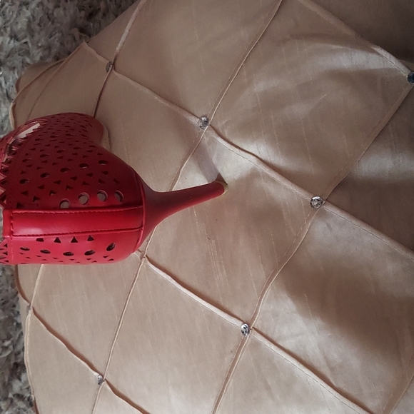 Heels - Picture 2 of 2